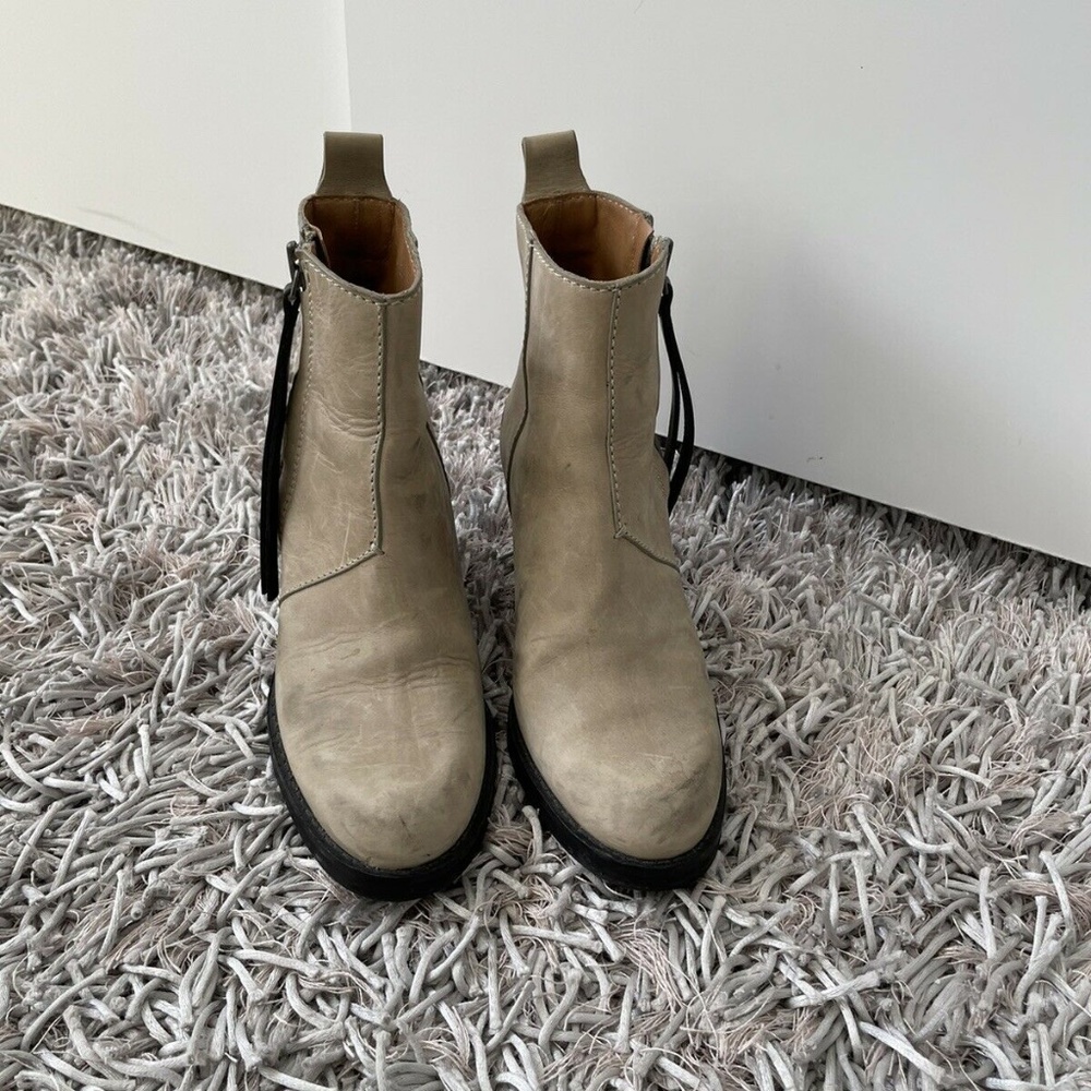 Acne beige suede ankle boots - Picture 2 of 11
